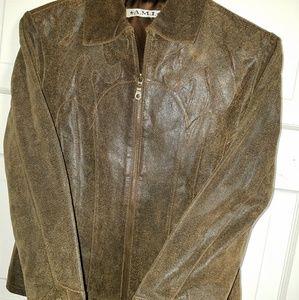 100% leather BEAUTIFUL